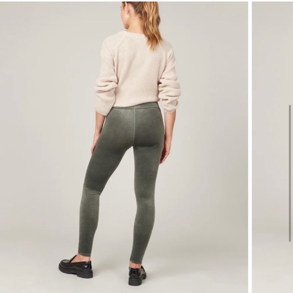 SPANX Velvet Leggings in Dark Palm, size Medium - Picture 3 of 9